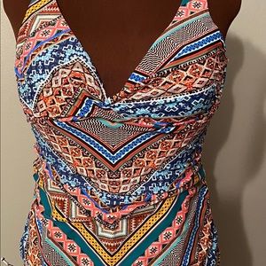 NWT Ladies multi-colored tankini top